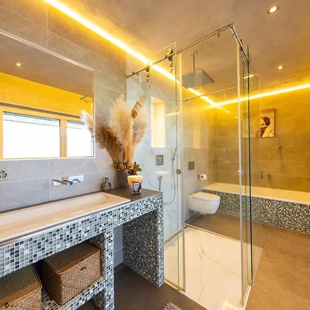 Moderne Avec Jacuzzi - - Golf فيلة *